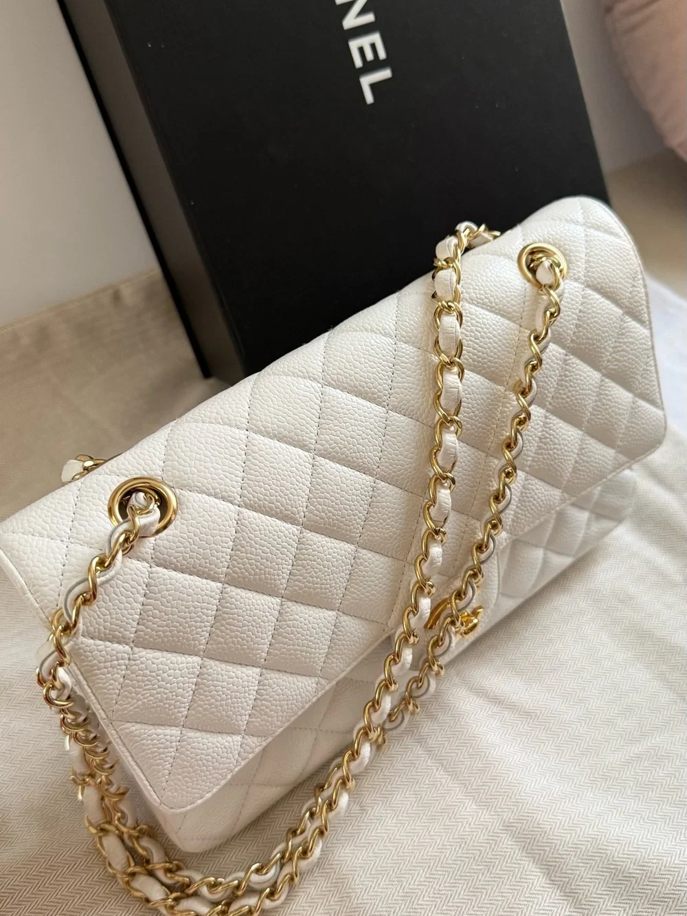 Chanel Classic Double Flap Caviar  white GHW Meduim Size